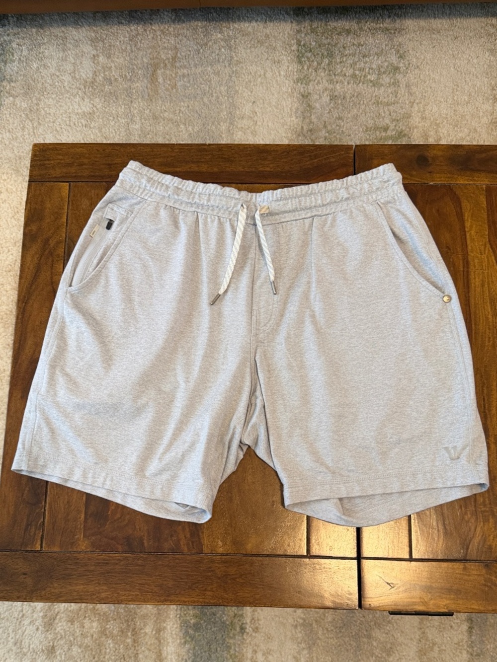 Vuori Ponto Performance Shorts 7” Silver\Gray Mens Medium